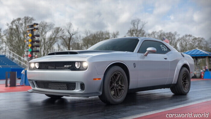 Stellantis ha appena riscoperto un badge che i concessionari sono desiderosi di vendere di nuovo | Carscoops